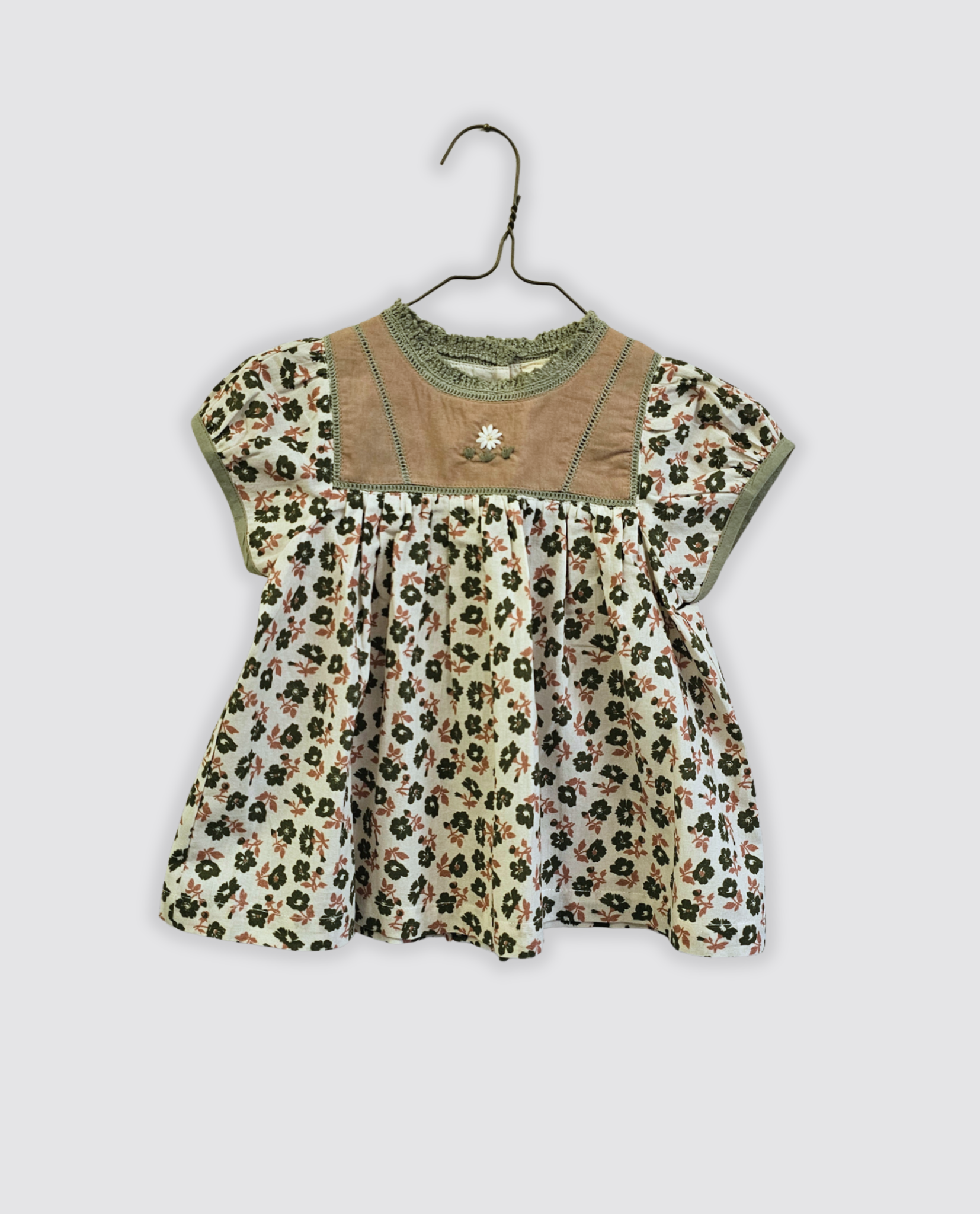 Sample Ella blouse 3-4 years