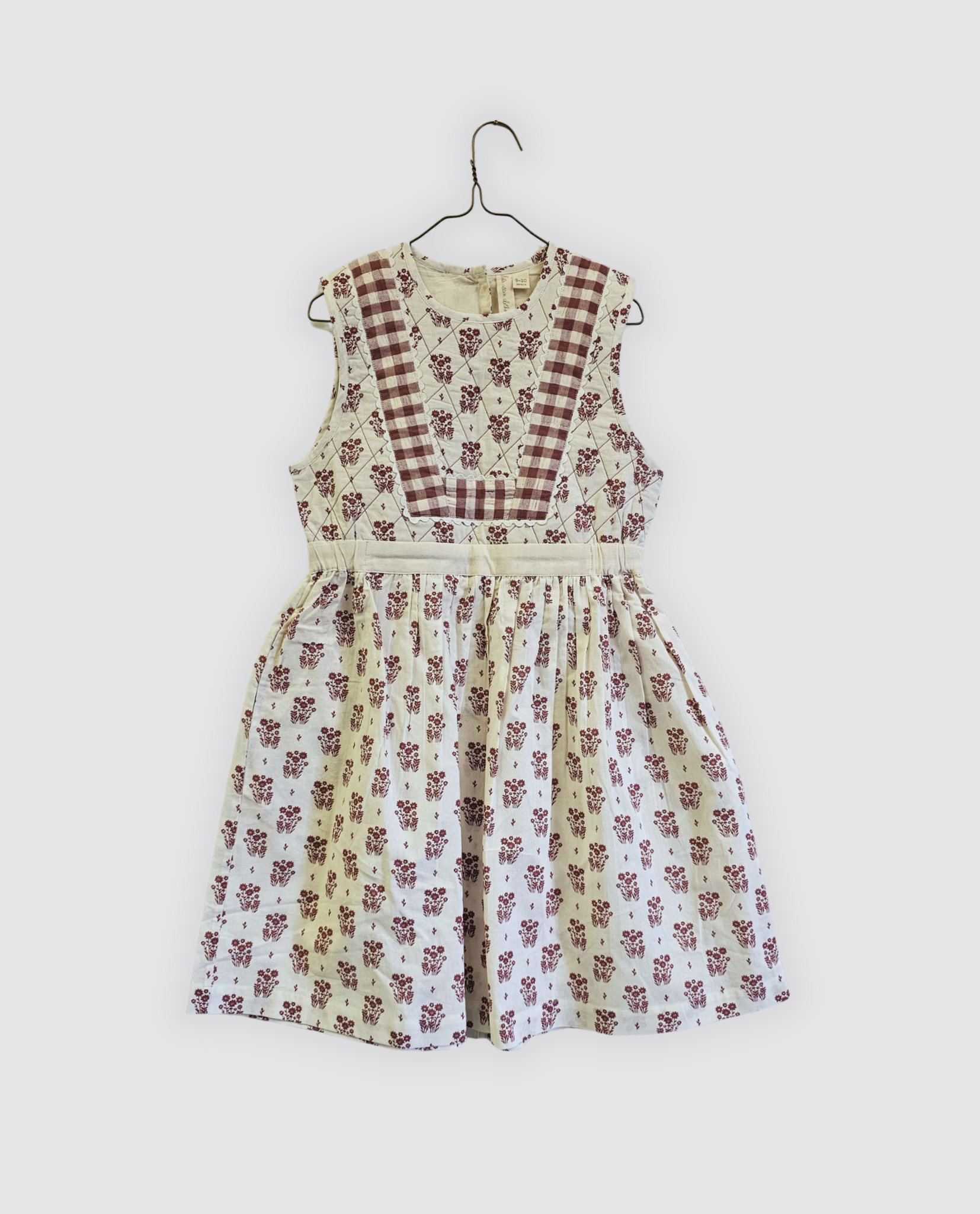 Sample dress in 9-10 years