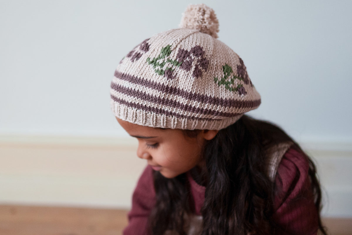 Hand-knitted Beret - Winter Rose