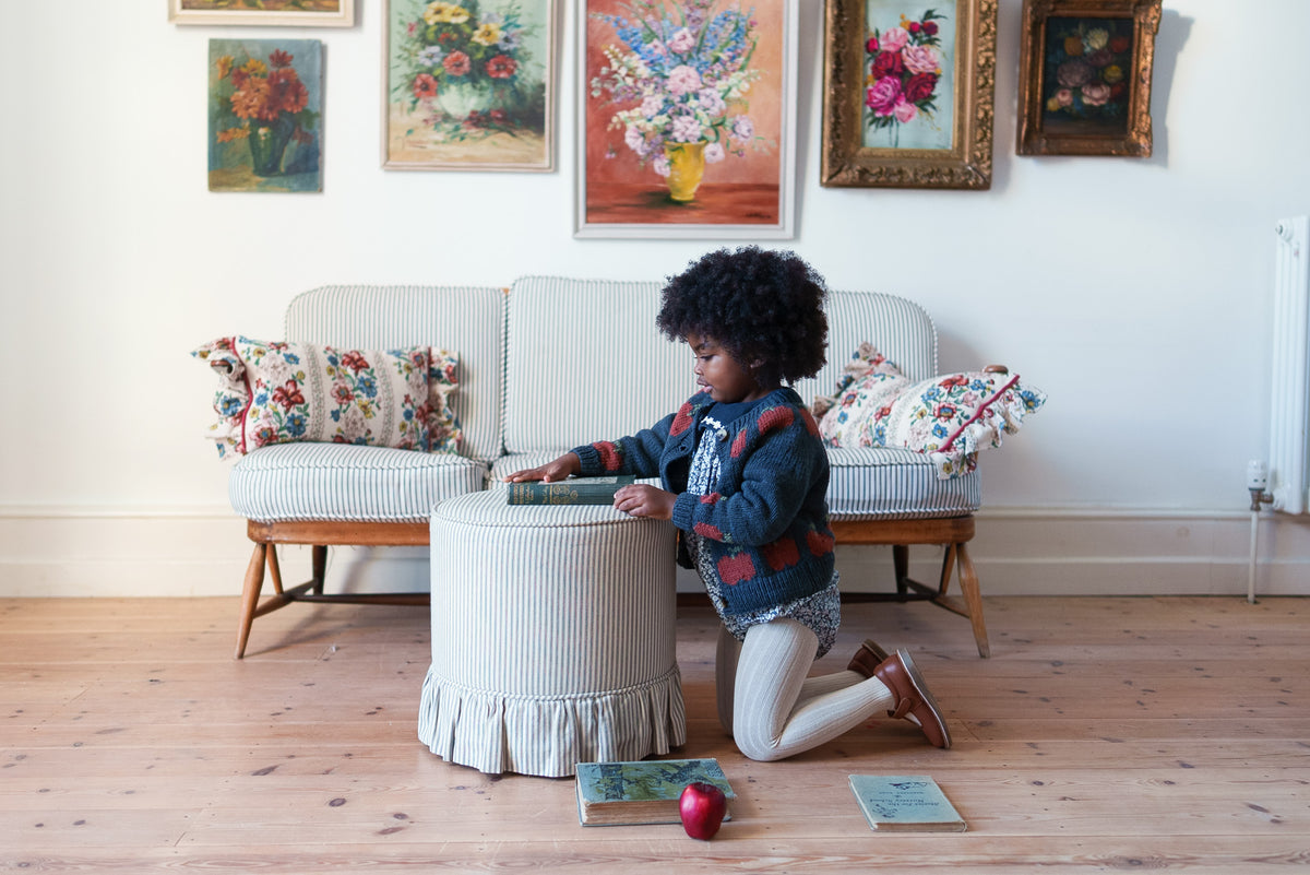 Hand-knitted Cardigan - Apples