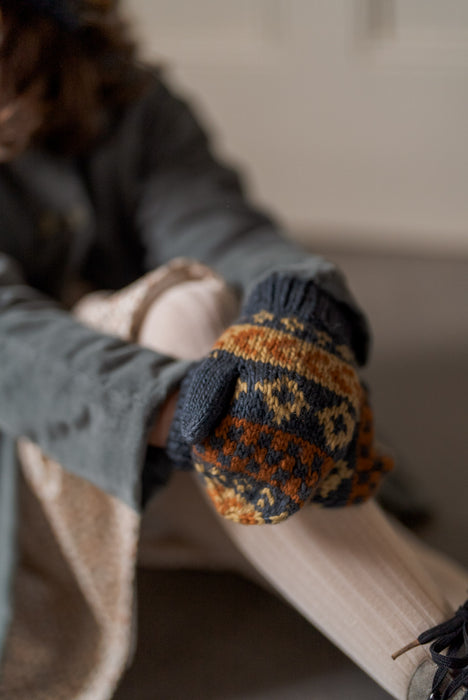 Hand-knitted Mittens - Fairisle Merino