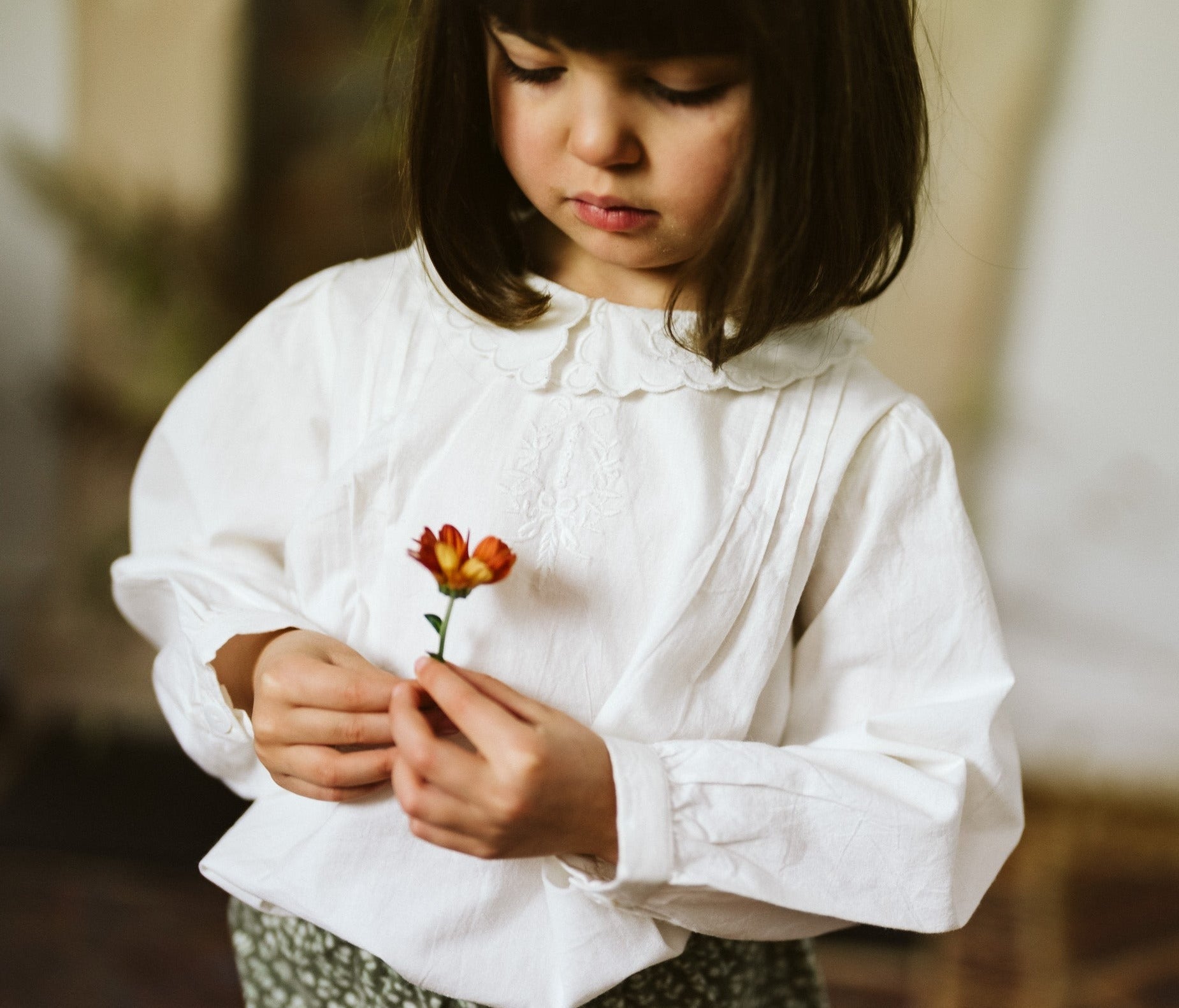 Embroidered Wendy blouse organic - off-white cotton (seconds)