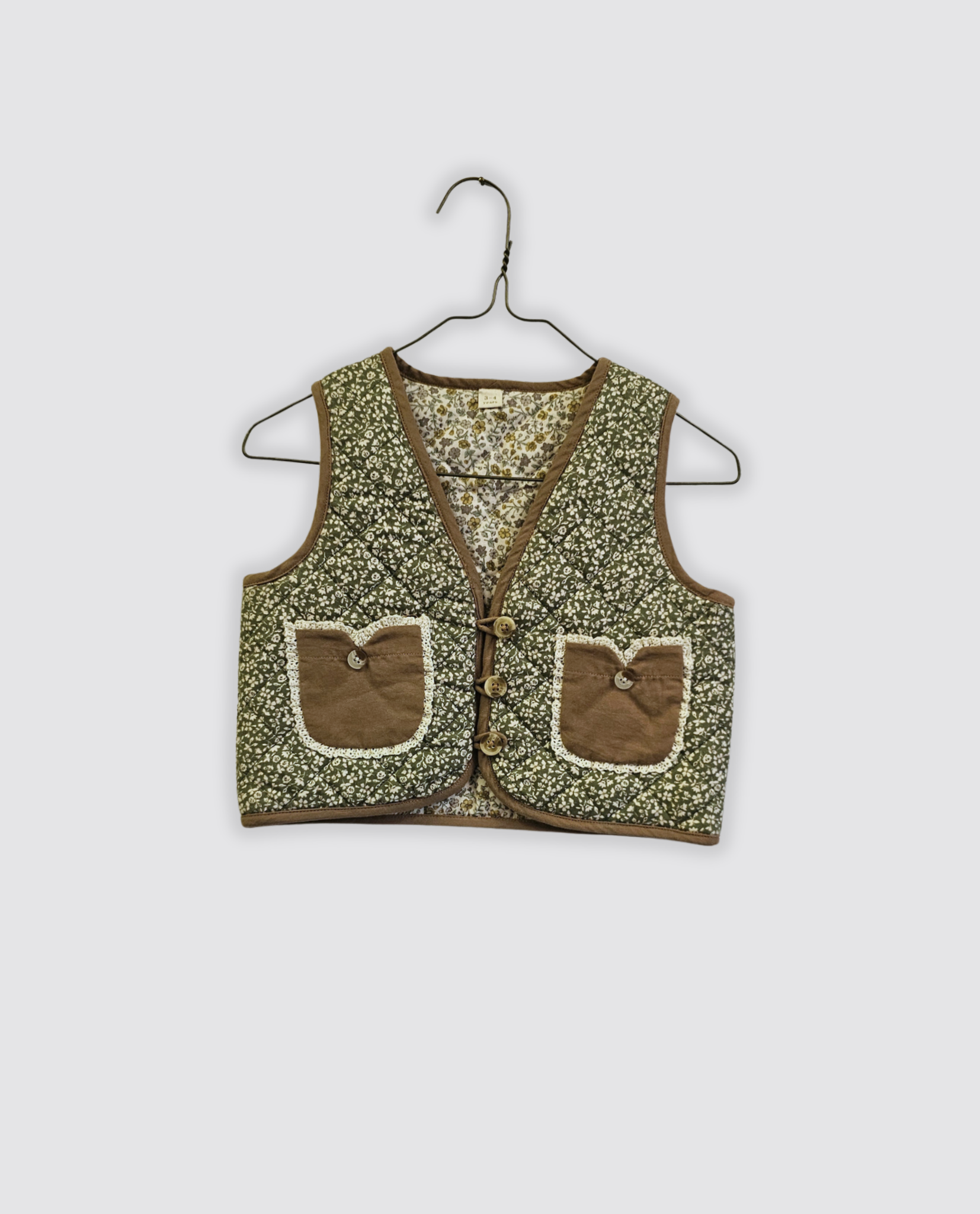 Sample waistcoat 3-4 years