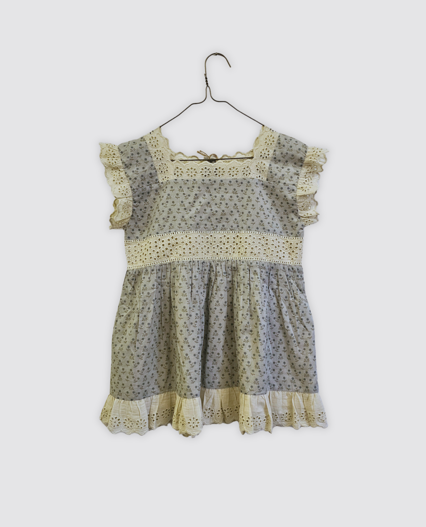 Sample blouse in 10-11 years