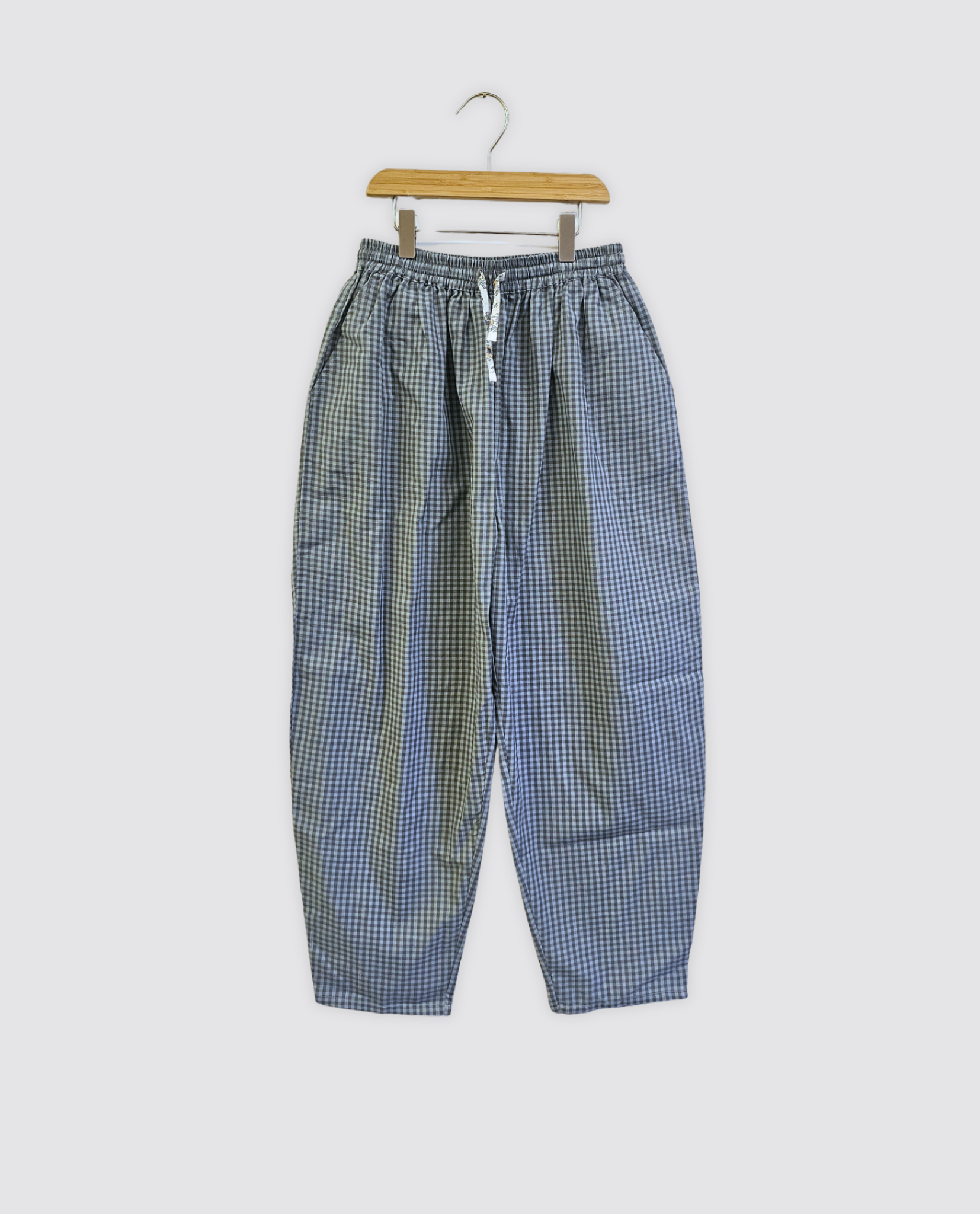 Sample trousers in 9-10 years
